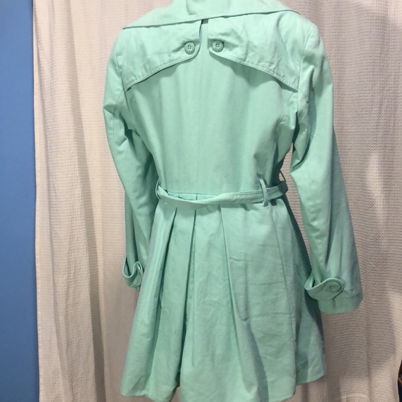 Mint Springtime Trench - Picture 4 of 4